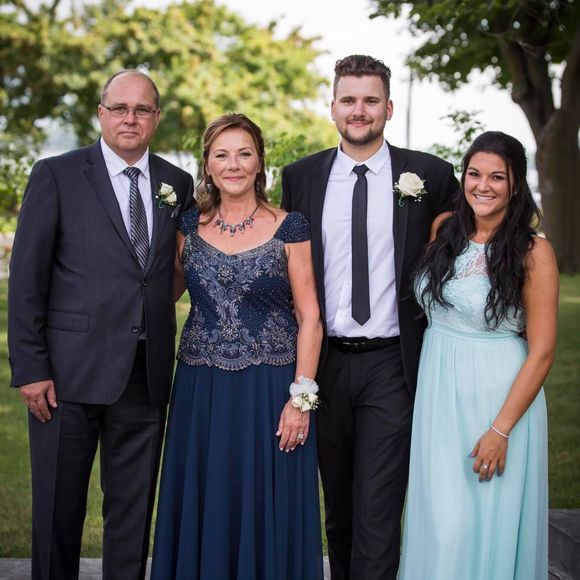 Meet your Posher, Andrew - Picture 1 of 1